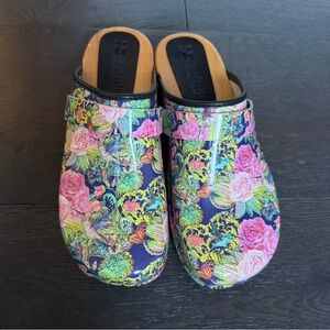 Floral Multi-Color Slip-On Sandals size 10 US